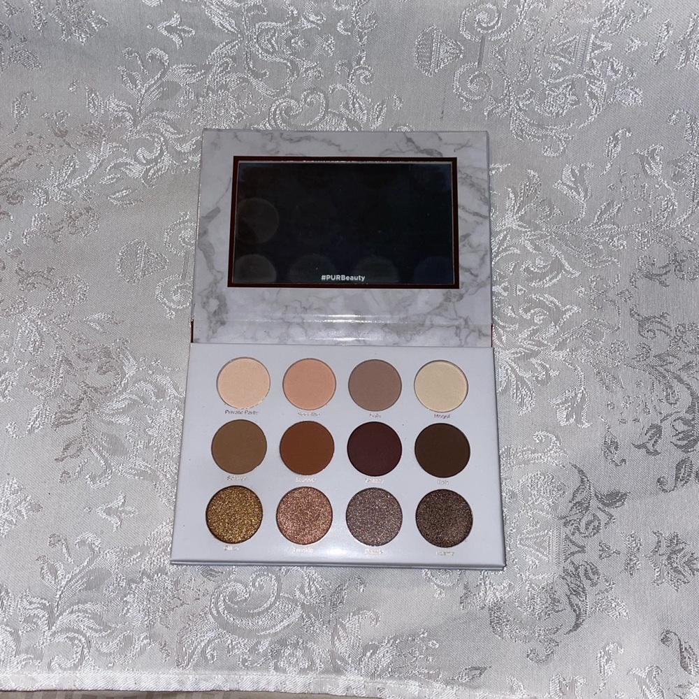 NWT PÜR SOIRÉE DIARIES Neutral Eyeshadow Palette